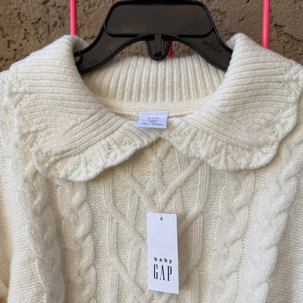 New GAP Ivory Cable Knit Cotton Blend Sweater with Color